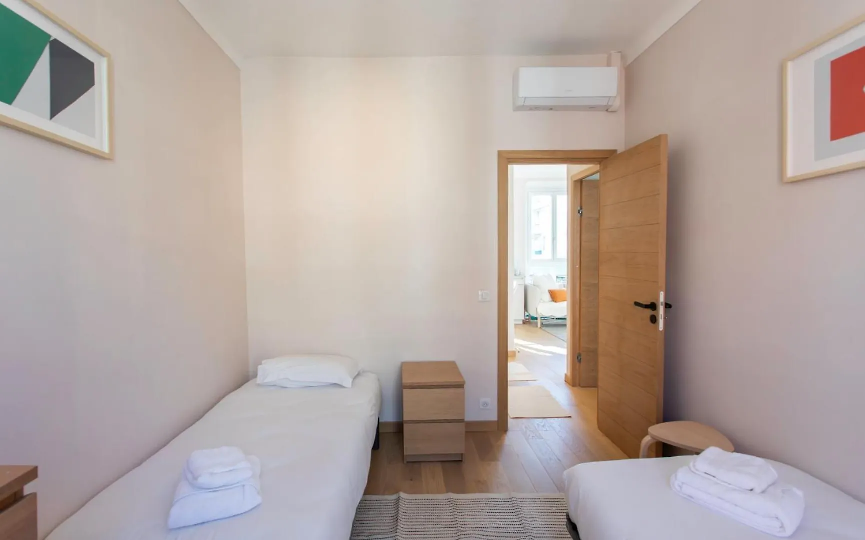 #25 2Bdr Port, 5Min From The Old Town Balcony, Ac&Wifi Apartment Nice