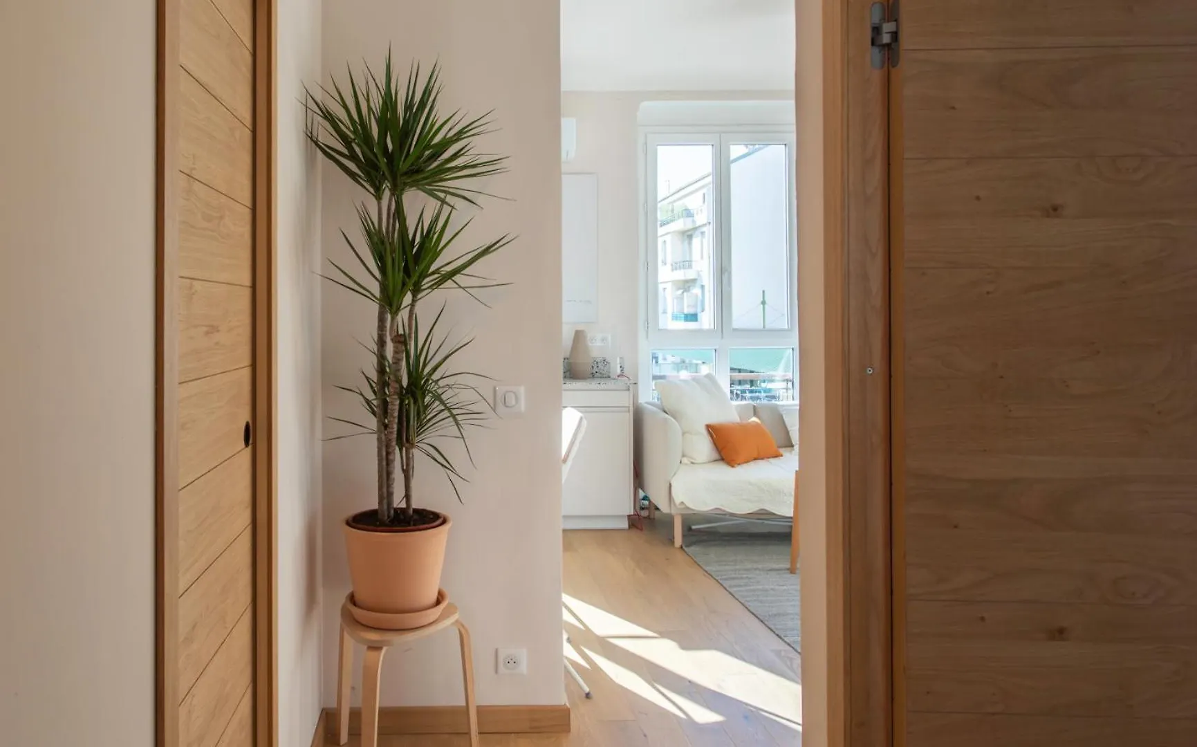 #25 2Bdr Port, 5Min From The Old Town Balcony, Ac&Wifi Apartment Nice